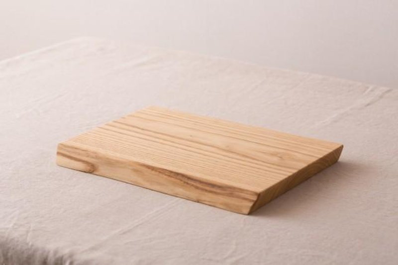 [Stock as long as SALE] of chestnut wood cutting board - เครื่องครัว - ไม้ สีนำ้ตาล