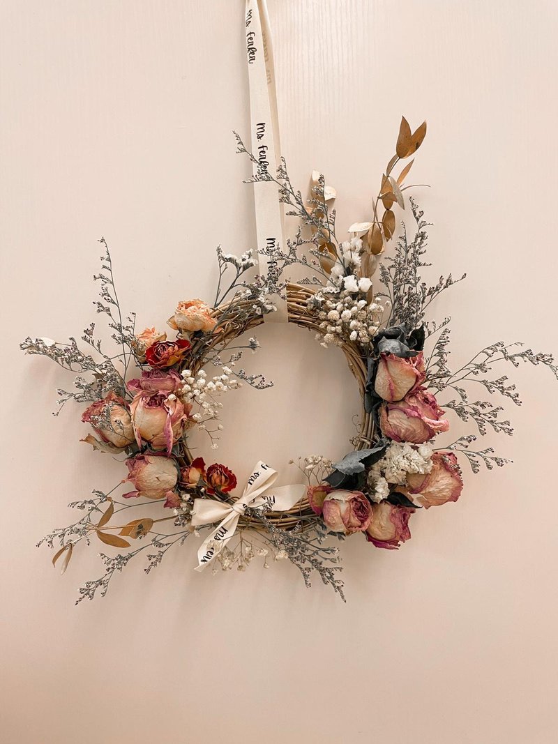 Dry pink rose vintage gold wreath 25CM - Items for Display - Plants & Flowers Pink