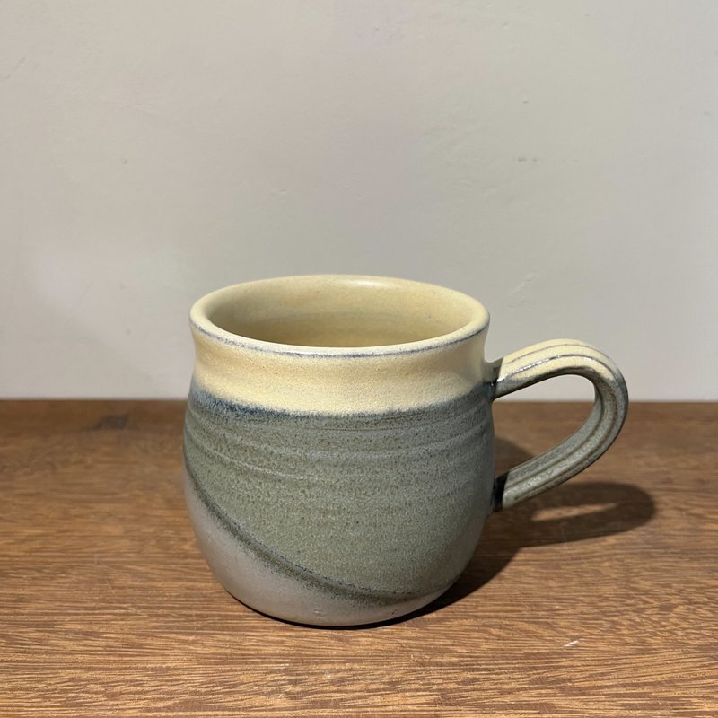 Yamagata Stacked Glaze Medium Mark 250ml - Mugs - Pottery 