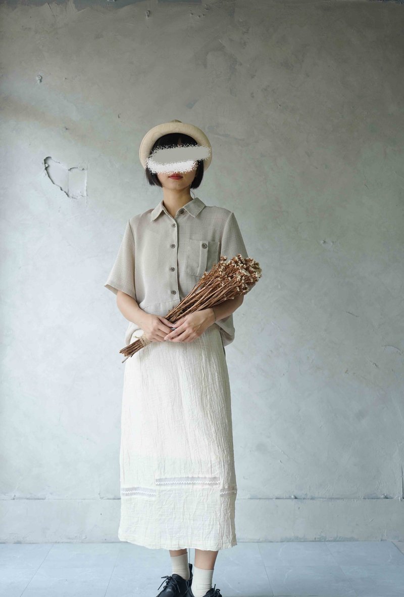 尋寶古著-卡布奇諾巧克酥淺卡其拼接復古襯衫 - 女襯衫 - 聚酯纖維 卡其色