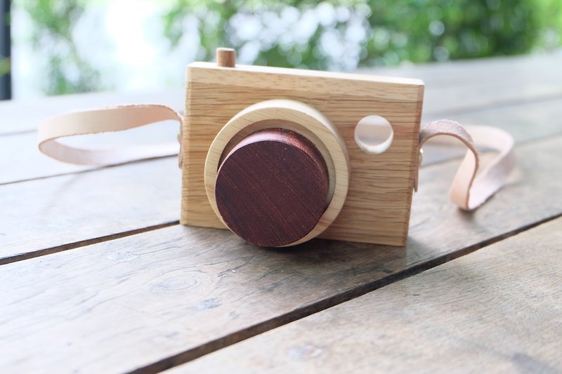 Handmade wooden camera - ของเล่นเด็ก - ไม้ สีนำ้ตาล
