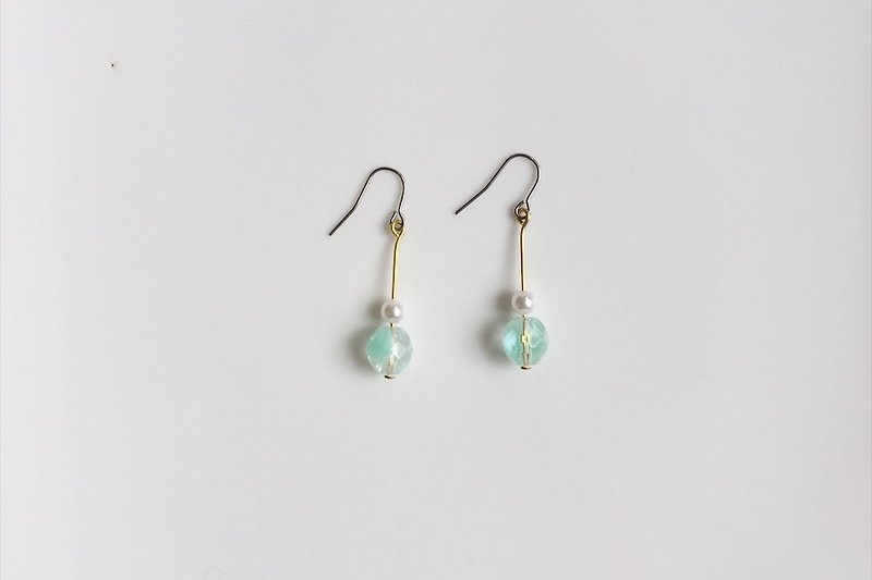 Small fresh pearl brass earrings - Earrings & Clip-ons - Gemstone Green