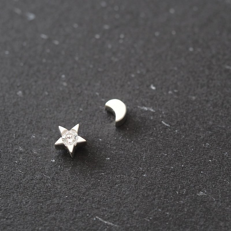 White Star & Crescent Earrings Silver 925 - ต่างหู - โลหะ สีเงิน