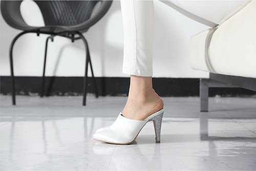 Dahlia Blanc 韓國製緞面後開口高跟婚鞋 銀色鞋跟