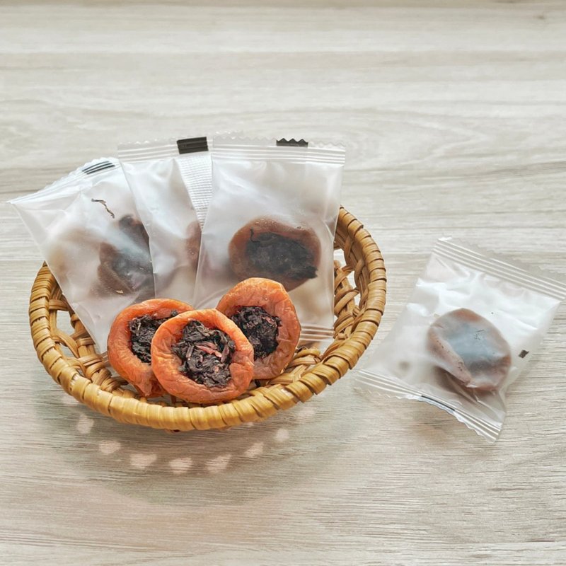 赫赫漢方 l 夾心蜜餞系列 l 我梅蘇過 (紫蘇夾心) 60g 300g - 零食/點心 - 植物．花 咖啡色