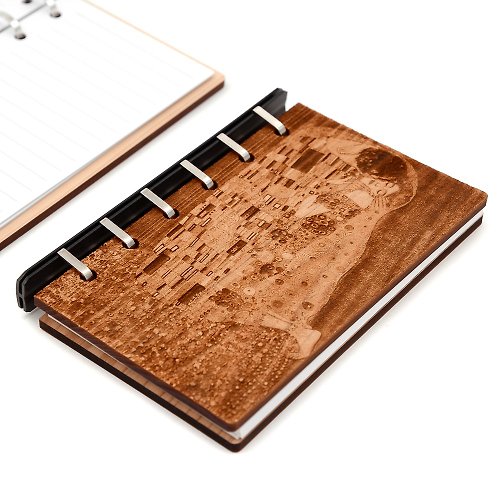 芬多森林 台灣檜木藝術板畫活頁筆記本-吻|用生活手札紀錄生活最美好的點滴