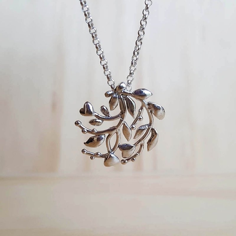 Happy Tree Silver Necklace - Necklaces - Other Metals Silver
