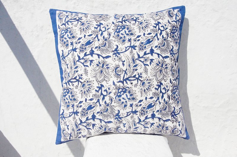 A limited edition handmade woodcut pillow cover / cotton pillow cover / pillow cover printing / manual print pillow cover - blue flower vines - Pillows & Cushions - Cotton & Hemp Blue