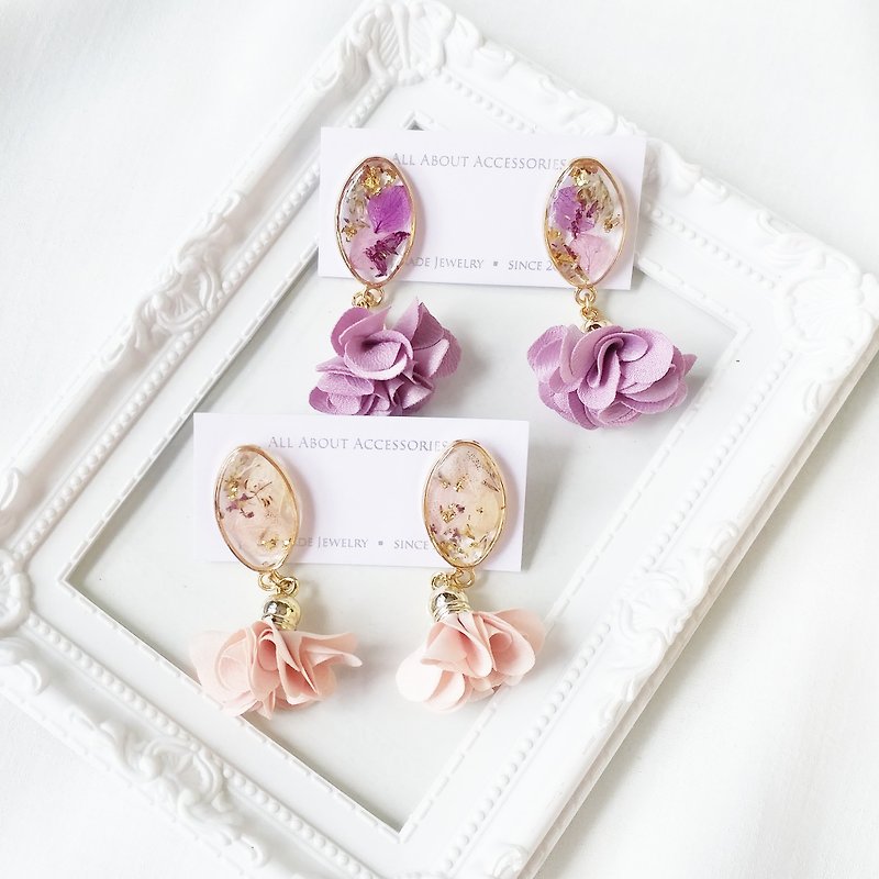 Petal tassel series - elegant hydrangea eternal flower petal tassel earrings / ear clip - Earrings & Clip-ons - Other Materials Multicolor