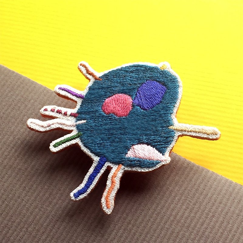 Hand-embroidered brooch/pin monster big collection No. 3 - Brooches - Thread Multicolor