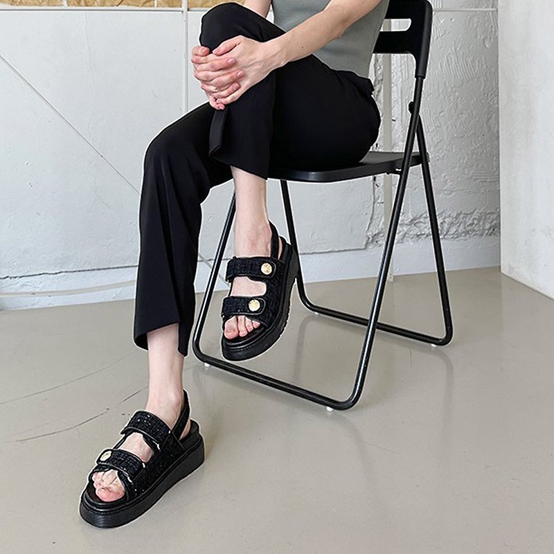 PRE-ORDER – MACMOC Celeb  (BLACK) Sandals - รองเท้ารัดส้น - วัสดุอื่นๆ 