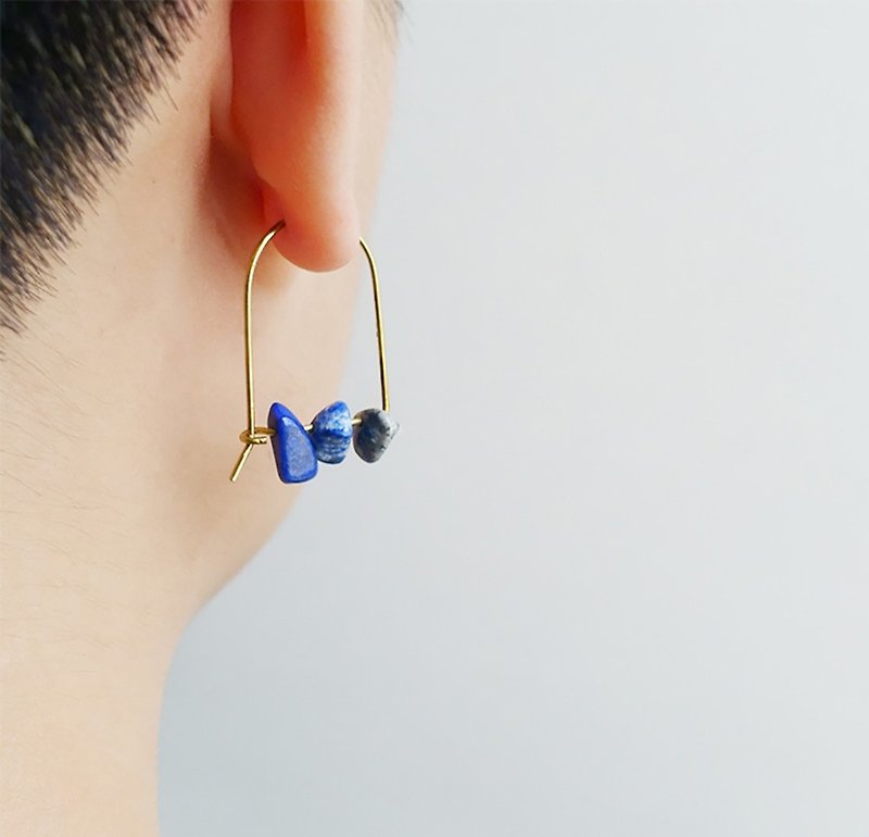 U型青金石耳環 - 耳環/耳夾 - 其他材質 藍色