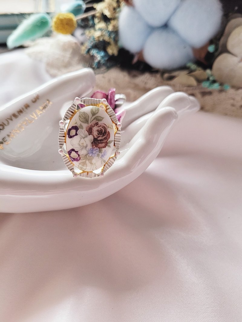 美國西洋古董飾品 / 白琺瑯白瓷玫瑰繁花團釉古董戒 / 復古首飾 - 戒指 - 其他材質 