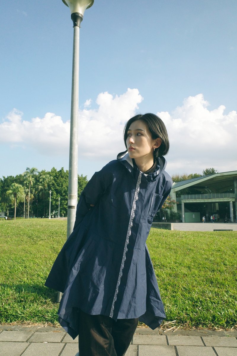 UUIN _ 藍蕾絲連帽外套 - 女大衣/外套 - 棉．麻 藍色