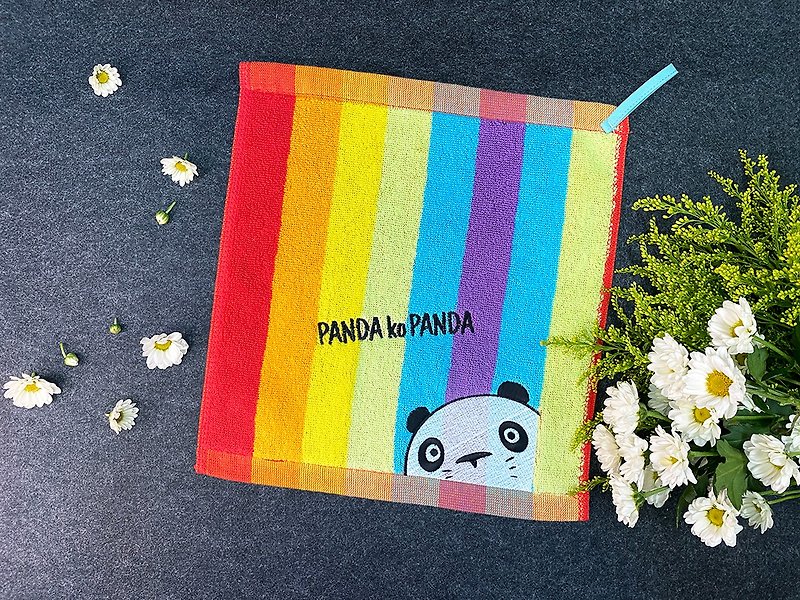 [Panda Family] x AT studio design electric embroidered small scarf | Panda peek-a-boo - ผ้าเช็ดหน้า - ผ้าฝ้าย/ผ้าลินิน 