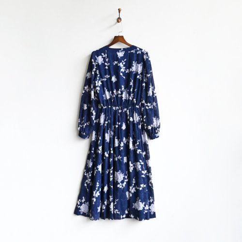 エッグプラントヴィンテージ] 椿のつる刺繍ガーゼプリントヴィンテージ