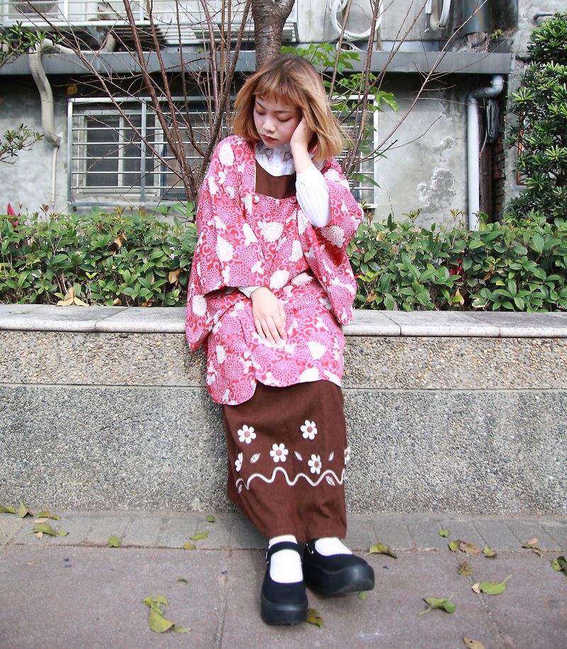 Back to Green::日本帶回和服道行 小立領 慶典國花 vintage kimono (KBI-01) - 外套/大衣 - 絲．絹 
