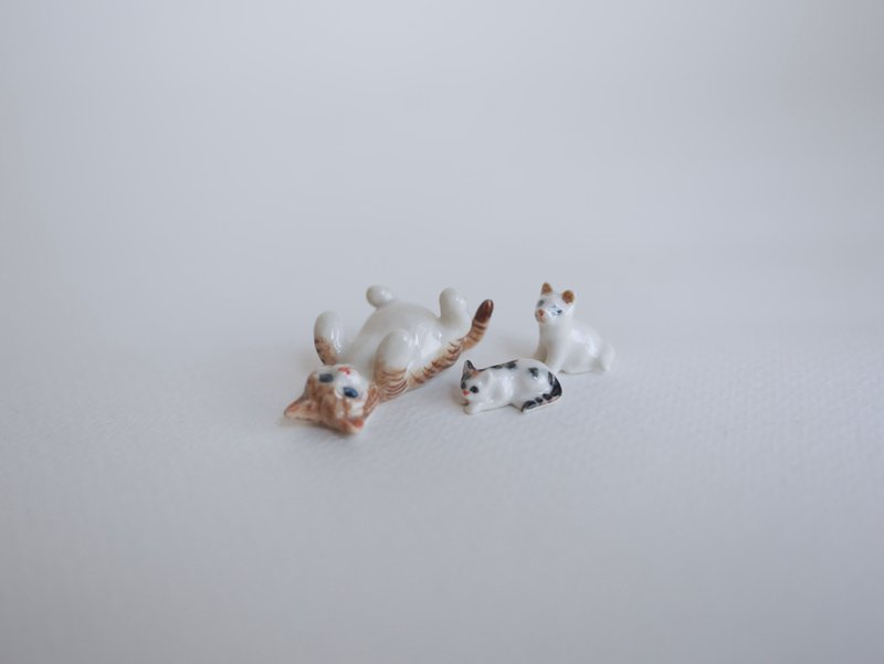 Miniature supplies, micro mini CATS, CATS miniatures, accessories for garden DIY - 陶藝/玻璃 - 瓷 灰色