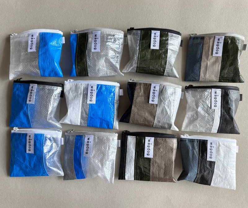 【pouch】超軽量・撥水ポリエチレン素材 / パッチワーク マルチポーチ - 化妝包/收納袋 - 其他人造纖維 多色