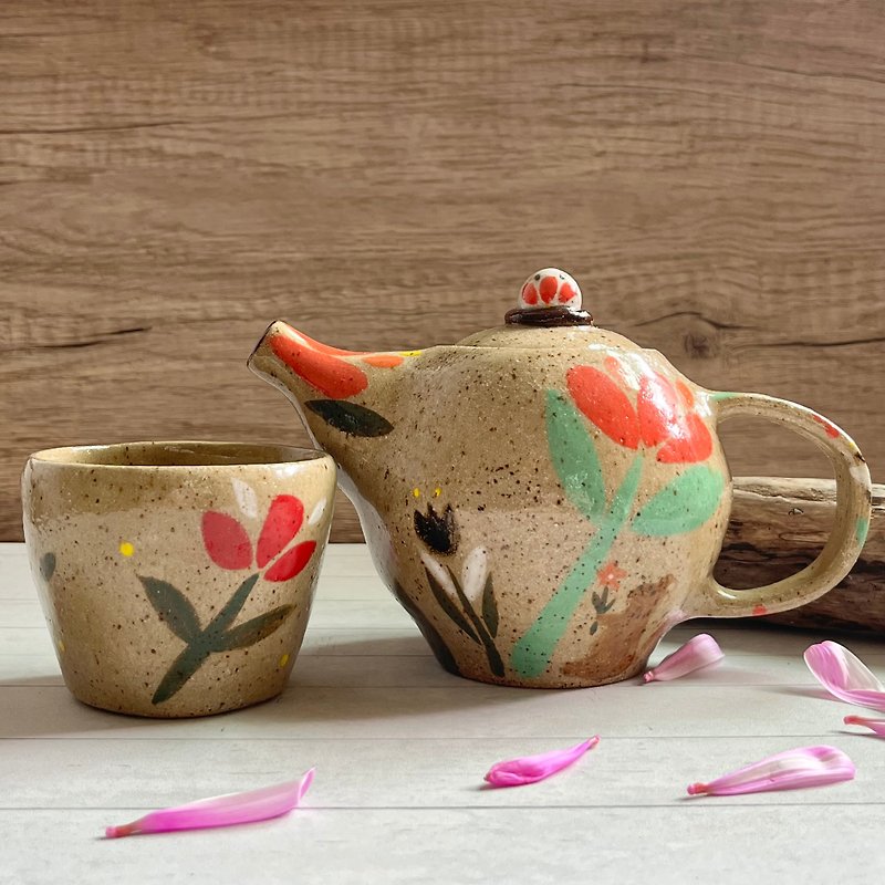 A Lu  松鼠陶壺及陶杯一組/禮物 母親節 原創手作手繪 僅此一件 - 茶具/茶杯 - 陶 多色