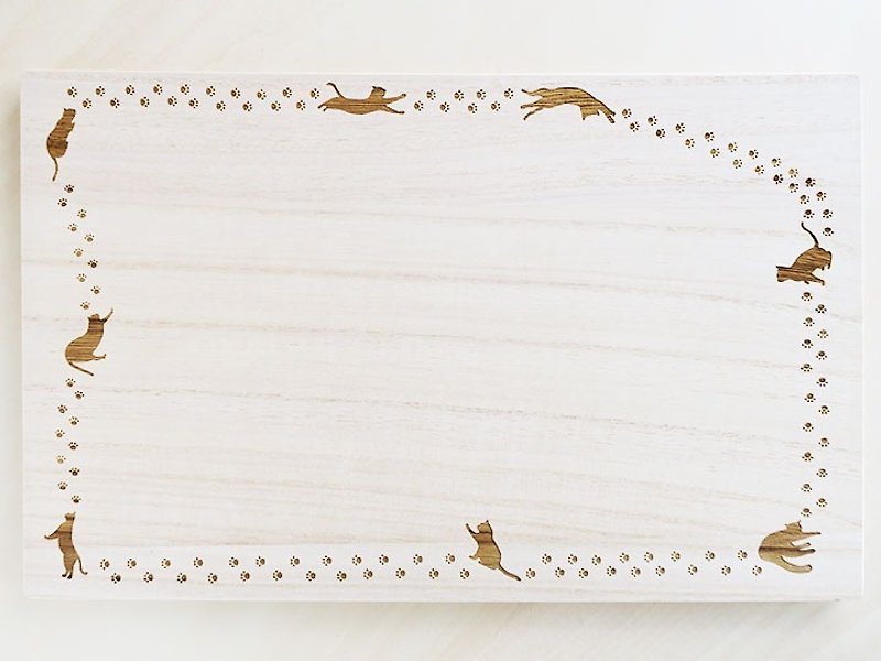 Paws footprints rectangular cutting board of cat (paulownia cutting board) / M size - Cookware - Wood White