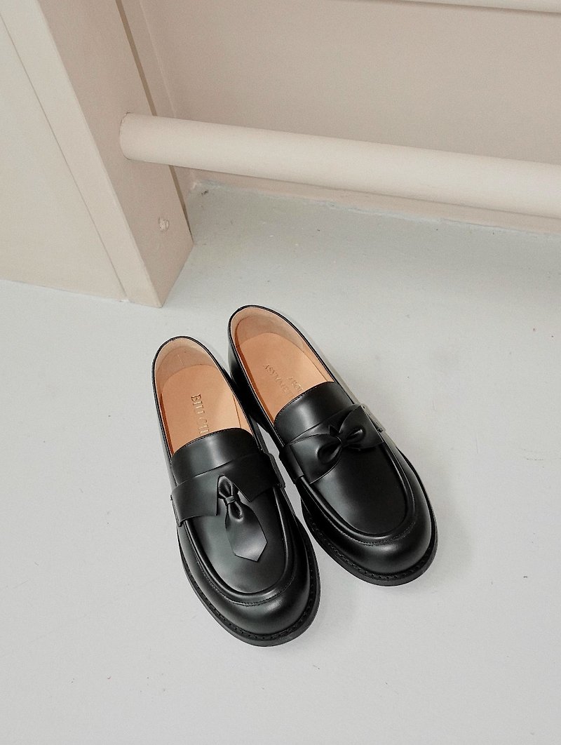 Paradox Japanese retro loafers - Women's Leather Shoes - Genuine Leather Black