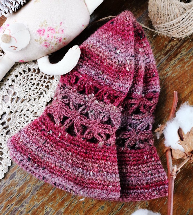 Handmade - daisies of the attachment - Fisherman hat - wool wool cap - หมวก - ขนแกะ สีแดง