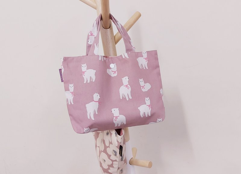 [Light and thin square bag] Pink alpaca-simple outing bag-walking bag-handbag-handmade - กระเป๋าถือ - ผ้าฝ้าย/ผ้าลินิน สึชมพู