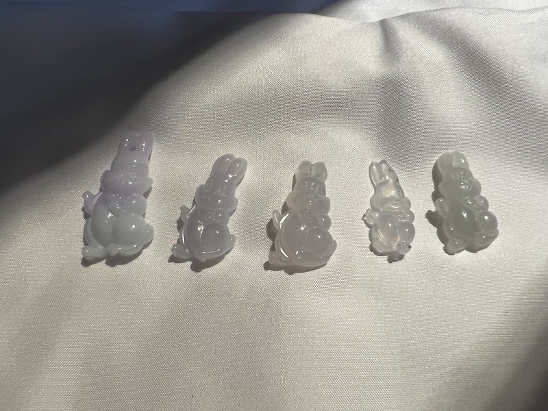 冰種翡翠兔寶寶 - 項鍊 - 玉石 透明