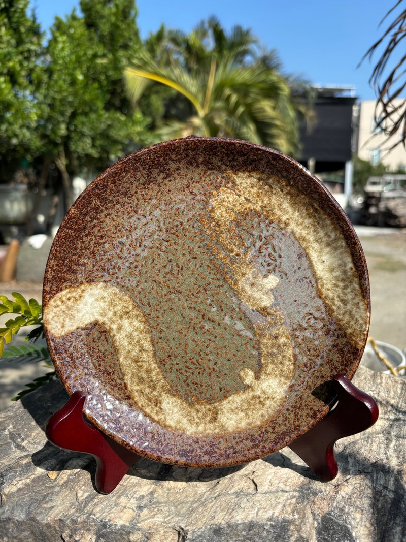 手繪白紋盤 - 碟/盤子/餐盤 - 陶 卡其色