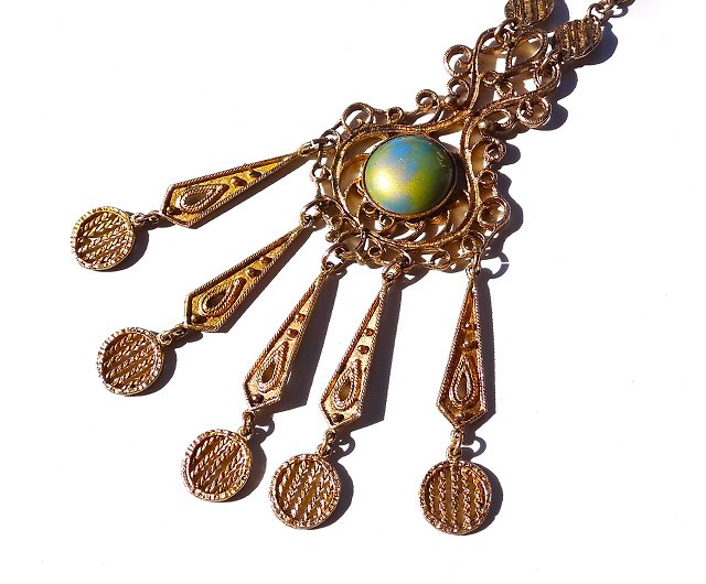 70s Vintage gold tone gothic design green cloisonne ware necklace 
