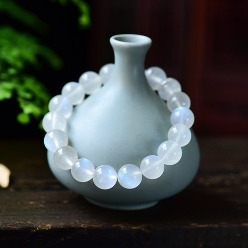 一念之間 極品天然月光石藍月光手鏈 少冰少棉品相完美 顆顆藍光 可遇不可