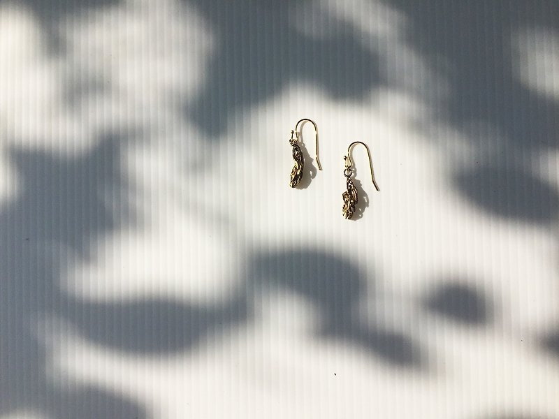 Little Botanic Garden: earrings - Earrings & Clip-ons - Other Metals Gold