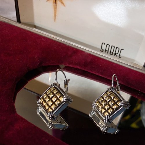 挪亞方舟古董飾品 Vintage Jewelry 【西洋古董飾品】 精美方塊酥 活潑亮雙色 厚質感 耳環 閉合耳勾