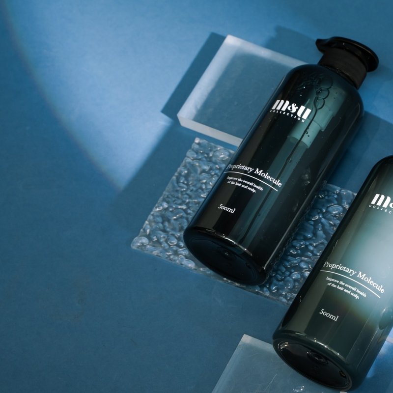 【M&U】Black Brightening Shampoo 500ml - แชมพู - วัสดุอีโค 