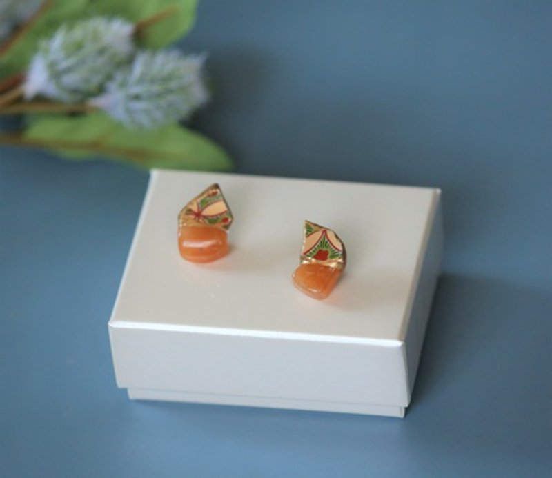 Arita porcelain porcelain kintsugi pierced Clip-On / orange aventurine - ต่างหู - ดินเผา สีส้ม