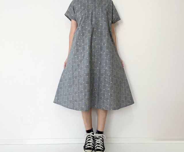 チェリー柄 グレンチェック シンプルフレアワンピース 半袖 コットン100 さくらんぼ 千鳥格子 タータンチェック ショップ Loosey Goosey ワンピース Pinkoi