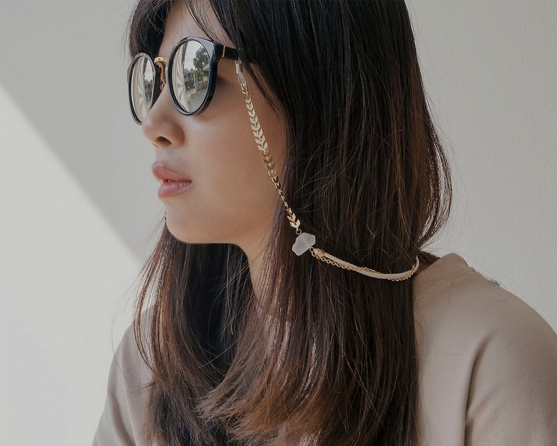 Sunglasses chain Gold Arrow With White Stone - 眼鏡/眼鏡框 - 石頭 白色