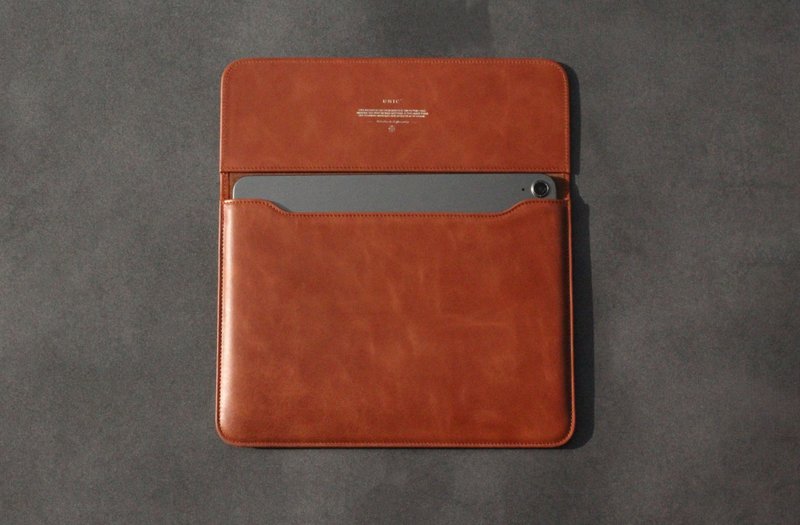 UNIC classic flip-top iPad leather protective case/iPad Pro/iPad Air [can be customized] - เคสแท็บเล็ต - หนังแท้ สีนำ้ตาล