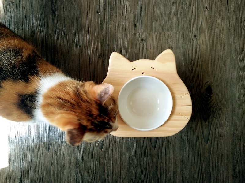 毛小孩餐桌系列--"貓咪打呵欠~~"  原木 碗架 - 寵物碗/碗架 - 木頭 咖啡色