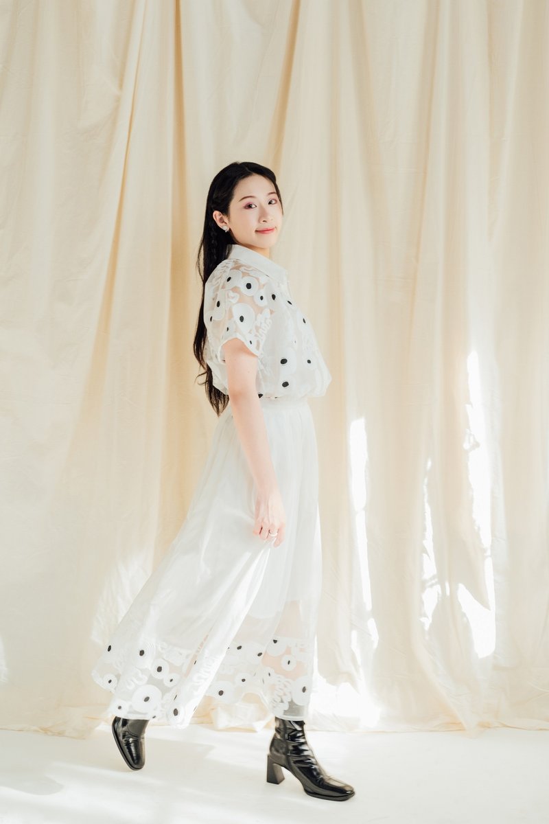 薄紗白花刺繡大圓裙hsu8676專屬賣場 - 裙子/長裙 - 其他人造纖維 白色