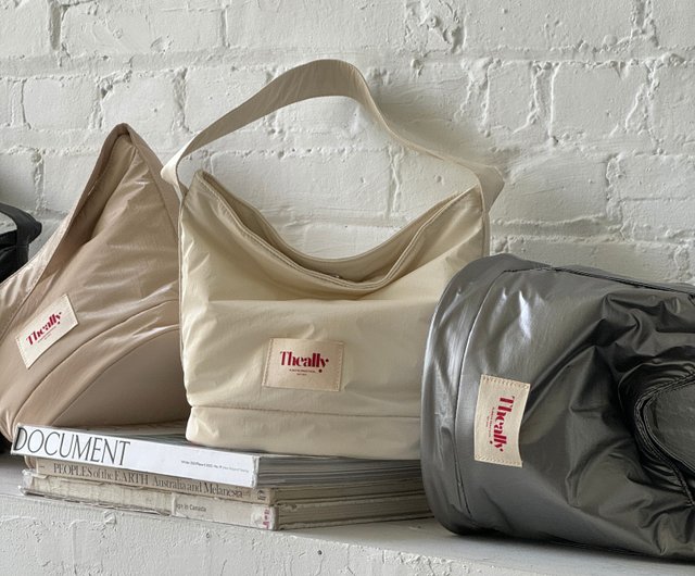 ★送料・関税込★THE ALLY★バッグ★bold bag★ Korea The Ally | Bold bag 볼드백| Korean style bucket bag