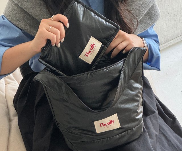 ★送料・関税込★THE ALLY★バッグ★bold bag★ Korea The Ally | Bold bag 볼드백| Korean style bucket bag