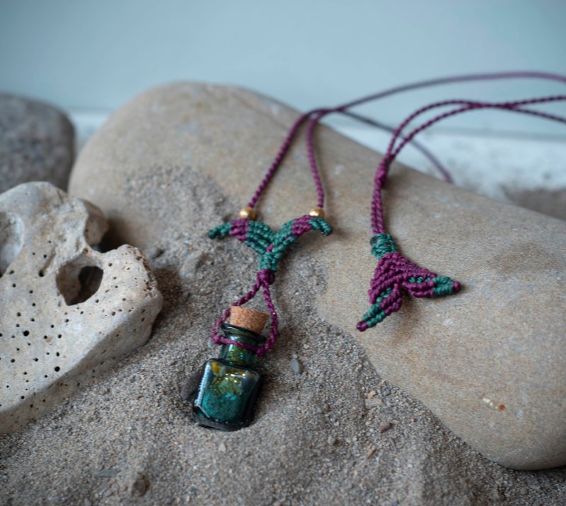 Sirene potion necklace, mermaid amulet, spell bottle necklace - 項鍊 - 玻璃 綠色