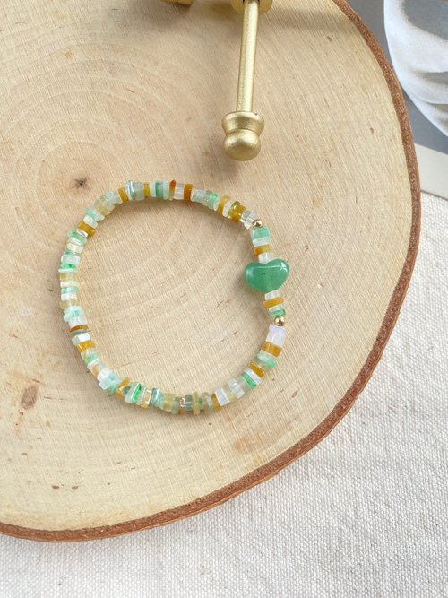 翡翠設計館 / 賞翠•玩翠 EXE Jewelry 冰陽果綠灑烏雞碎碎石14k包金手串 |天然緬甸翡翠