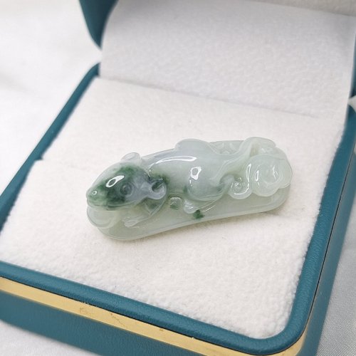 緣圓翡翠 溫潤飄綠花 生肖鼠 吊墜 手牌 | 天然緬甸玉A貨翡翠