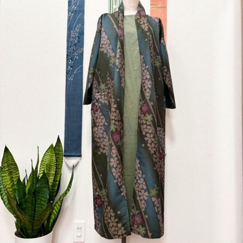 Pinkoi 代購 - 穿上就時尚！和服製成的長袍 秋天的螢火蟲 - 其他 - 其他材質 