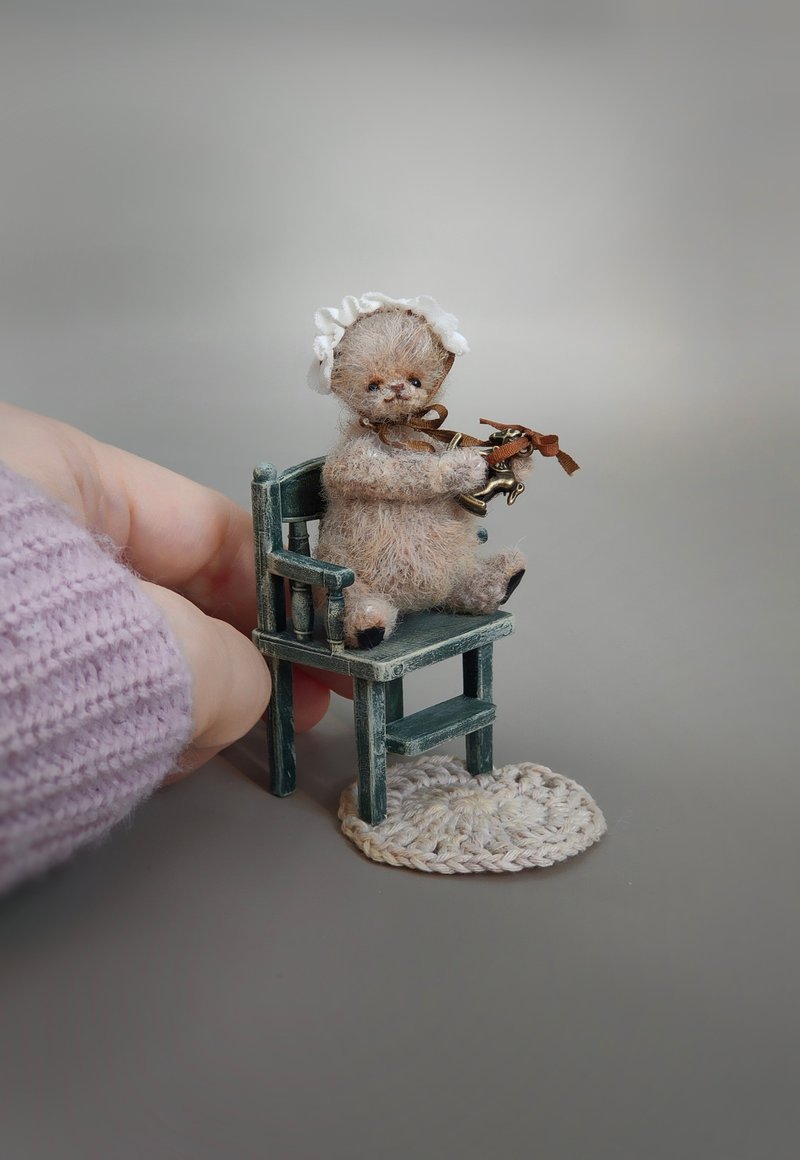 Miniature teddy bear with accessories Cute toy in vintage style - 玩偶/公仔 - 其他材質 卡其色