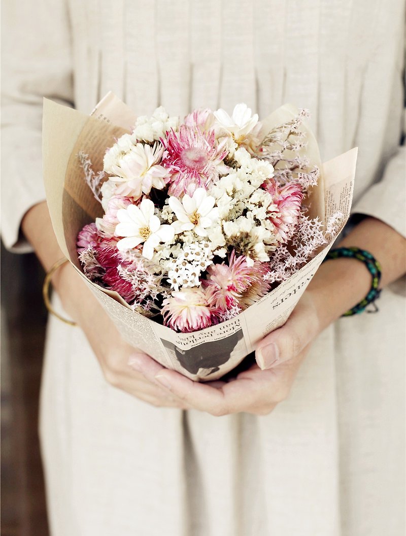 [Good day] pink hand-made dry spring bouquet / bouquet (Mother's Day / Valentine's Day) - ตกแต่งต้นไม้ - พืช/ดอกไม้ สึชมพู