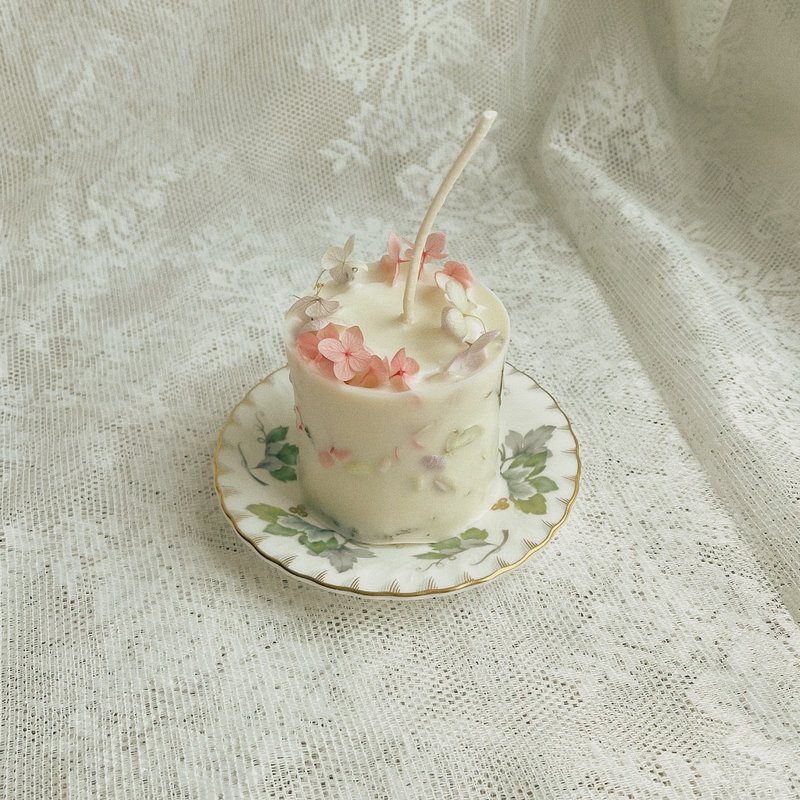 Flower candle in Glass jar - 香氛蠟燭/燭台 - 蠟 多色